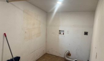 1213 W Dallas Ave, Artesia, NM 88210