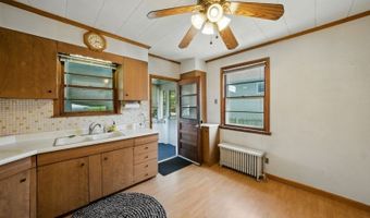 21 Hillside Ave, Andover, NJ 07801