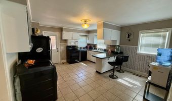 408 S Farr Ave, Andrews, SC 29510