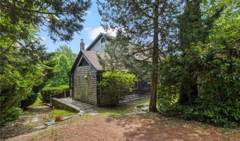 856 N Main Rd, Jamestown, RI 02835