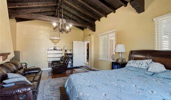2546 S Bronson Ave, Los Angeles, CA 90018