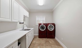 704 Shasta Dr, Albertville, AL 35950