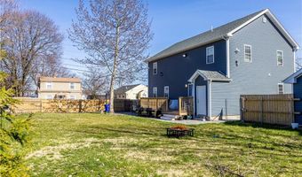 14 S Fairview St, Johnston, RI 02919
