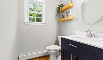 23 Stone Farm Rd, Barrington, NH 03825