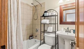 227 MOUNTAIN VIEW Dr, Blue River, CO 80424