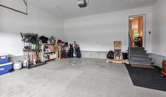 9 Fieldstone Dr, Augusta, ME 04330