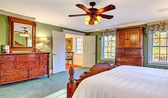 45 Burns Way, East Greenwich, RI 02818