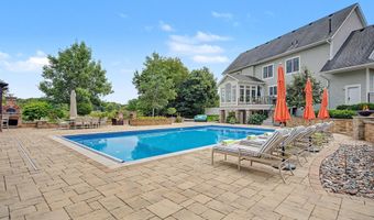 15471 Dogwood St NW, Andover, MN 55304