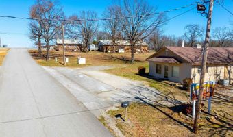 105 Chamblee Dr, Batesville, AR 72501