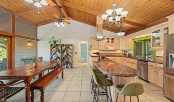 9835 Edgelake Dr, La Mesa, CA 91941