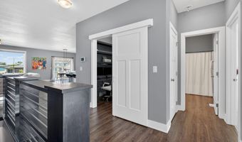 5219 Springbrook Dr, Ames, IA 50014