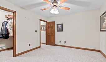 6980 White Oak Dr, Avon, IN 46123