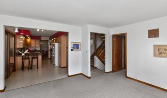 200 Westbend Cir, Ames, IA 50014