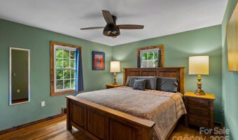 200 Aurora Dr, Asheville, NC 28805