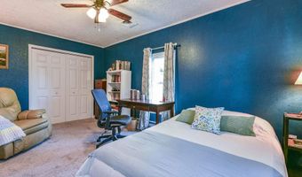 118 W South St, Bloomfield, IN 47424