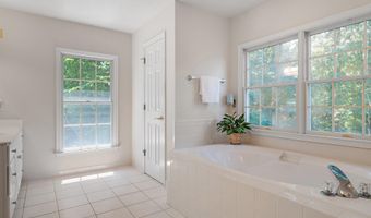 22 POTTERS Ln, Annapolis, MD 21403