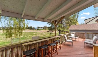 1215 NAVARINO St, Algoma, WI 54201