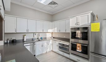 2141 Magenta Ln, Algonquin, IL 60102