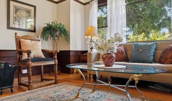 1300 Regent St, Alameda, CA 94501