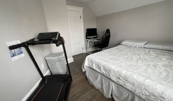 40 Scofield Ave, Bridgeport, CT 06605