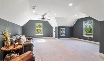 4205 Rainbow Farm Rd, Bentonville, AR 72713
