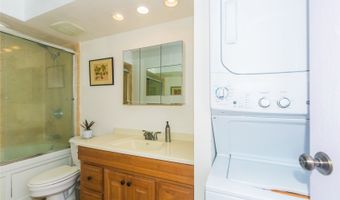 430 Keoniana St 114, Honolulu, HI 96815