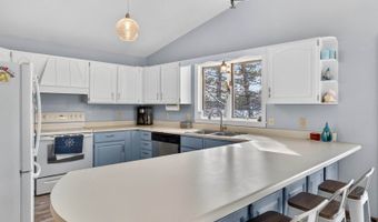 87 Maple Ridge Dr, Monmouth, ME 04259