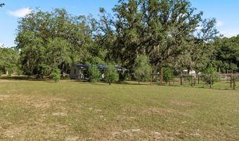 1349 27th Pl, Bell, FL 32619