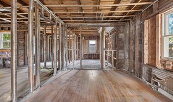 6 Amherst St, Augusta, ME 04330