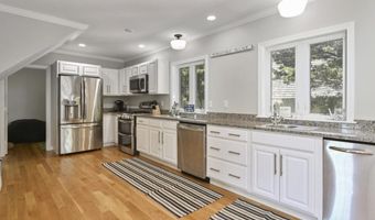 15 Bay View Rd, Barnstable, MA 02630