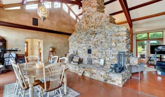 8272 WOODBINE Rd, Airville, PA 17302