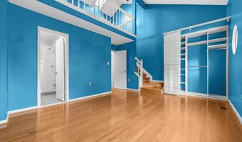6645 MEDINAH Ln, Alexandria, VA 22312