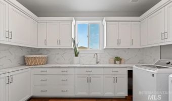 16834 Long Meadow Dr, Caldwell, ID 83607