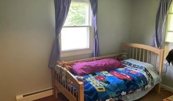 90 Pine Hill Dr, Berlin, VT 05663