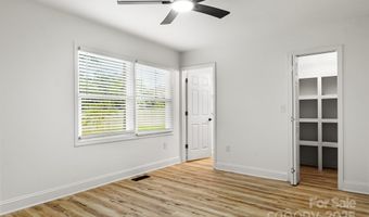 1620 Vogel Ct, Charlotte, NC 28206