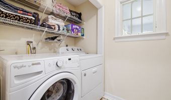 17 Wolfpits Rd, Bethel, CT 06801