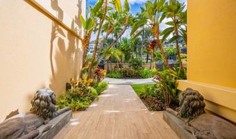 756 Mokulua Dr, Kailua, HI 96734