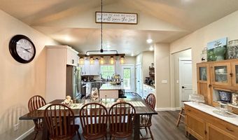 125 Indian River Hills Rd, Anderson, MO 64831