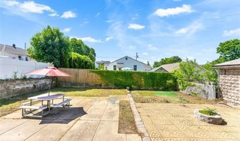 203 Farmington Ave, Cranston, RI 02920