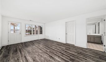 135 Staghound Ct, Alpharetta, GA 30005