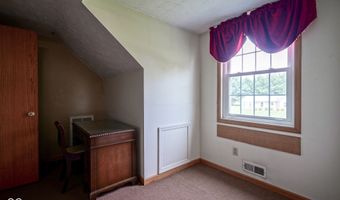 2133 Heather Rd, Anderson, IN 46012