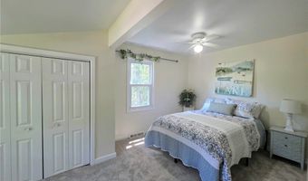 398 N Chillicothe Rd, Aurora, OH 44202