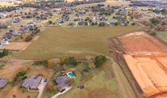 4950 Benton Rd, Benton, LA 71111