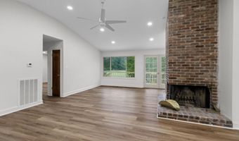 3320 Hazelwood Ct, Baneberry, TN 37890