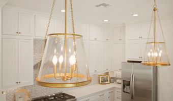 301 OGDEN Ln, Alamo Heights, TX 78209