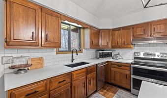 23 NE 70th Pl, Ankeny, IA 50023