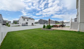 15 Half Hitch Rd, Barnegat, NJ 08005