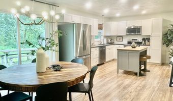 23610 E GUMJUWAC Rd, Brightwood, OR 97011