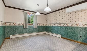 250 Whipple Ave, Burrillville, RI 02858