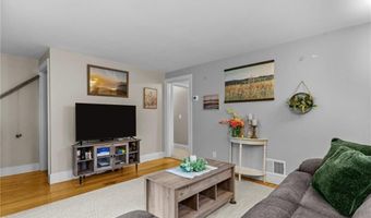 223 Chopmist Hill Rd, Glocester, RI 02814